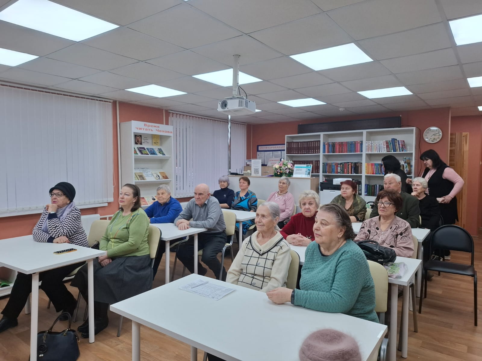 Встреча с опытными  студентами  слушателями  Юридического факультета Университета народного просвещения им. Т. П. Николаева.